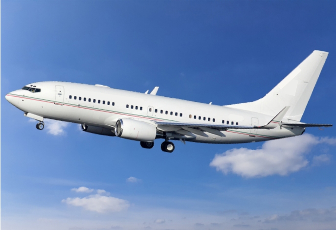Boeing-737-700-03